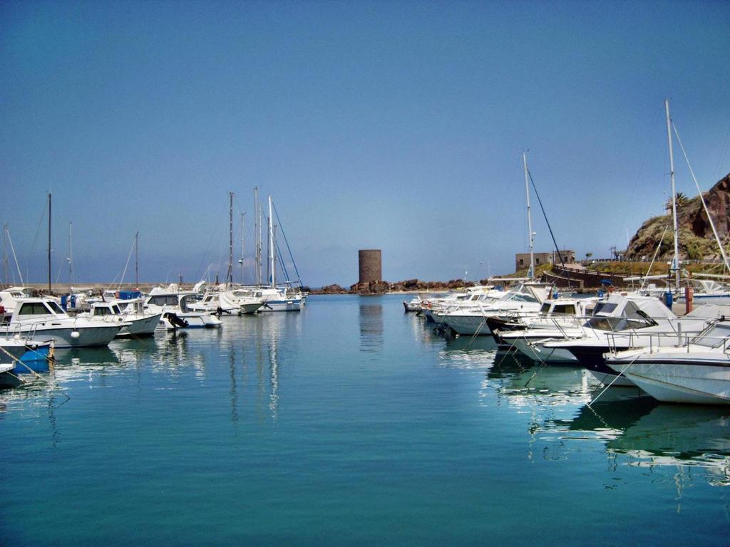 B&B L'Alba Nel Golfo Кастелсардо Екстериор снимка